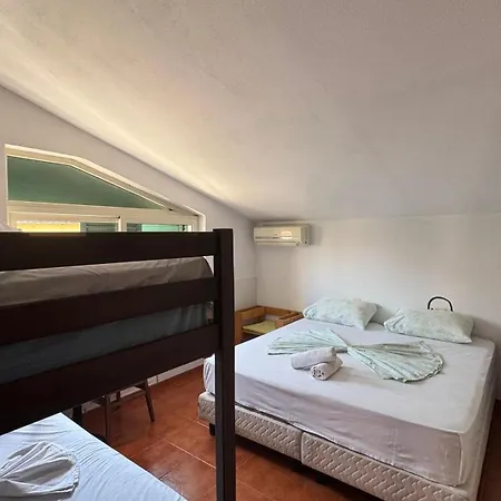 Arka אכסניה שקודר