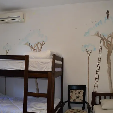 Arka Hostel *