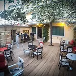 Arka Hostel *